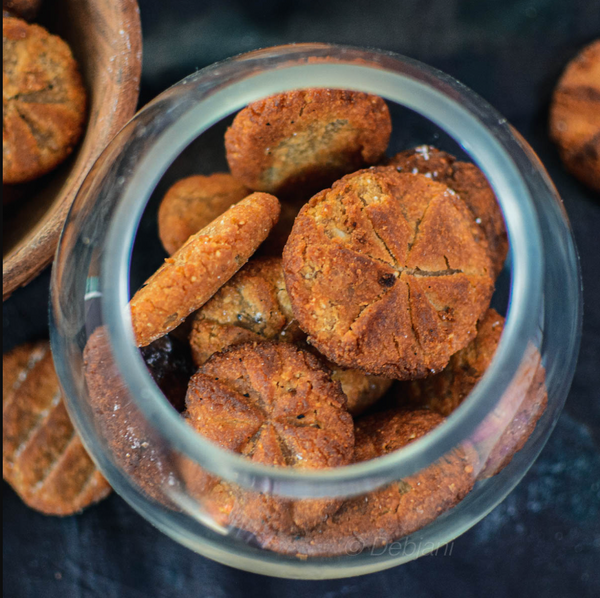 Amara Dry Fruity Thekua